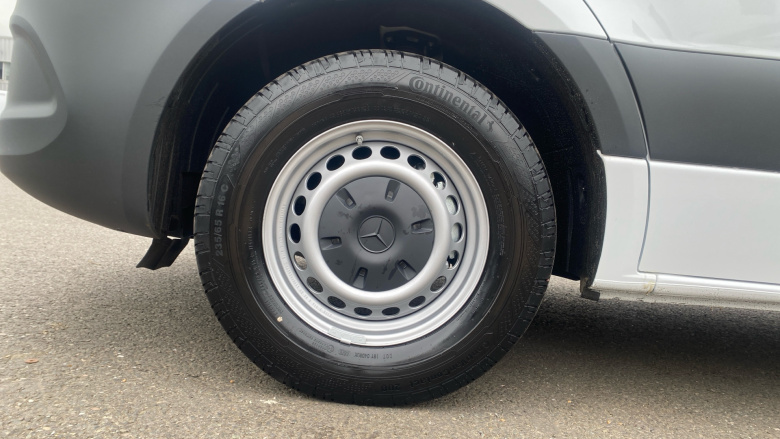 Mercedes-Benz Sprinter 315Cdi L2 Diesel Rwd 3.5t H2 Pro Van 9G-Tronic